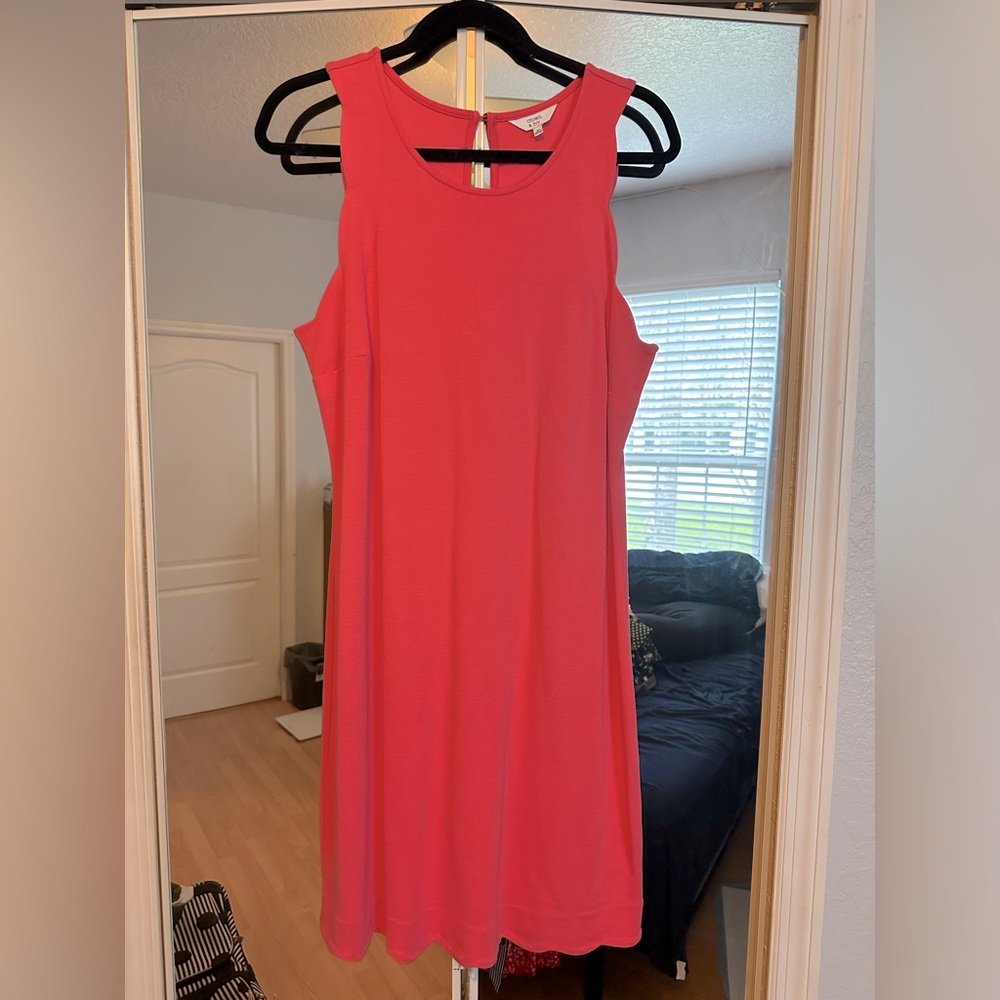 Crown & Ivy Scalloped Dress Coral Medium